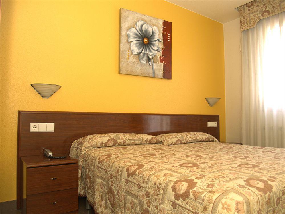 Hotel Playa Poniente กิฮอน ภายนอก รูปภาพ