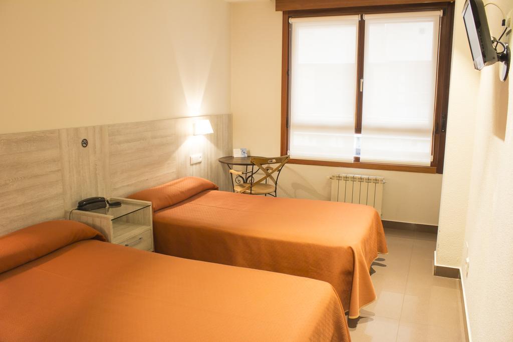 Hotel Playa Poniente กิฮอน ภายนอก รูปภาพ