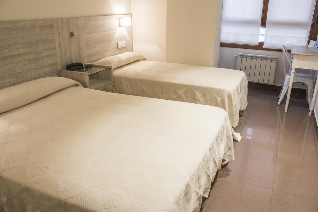Hotel Playa Poniente กิฮอน ภายนอก รูปภาพ