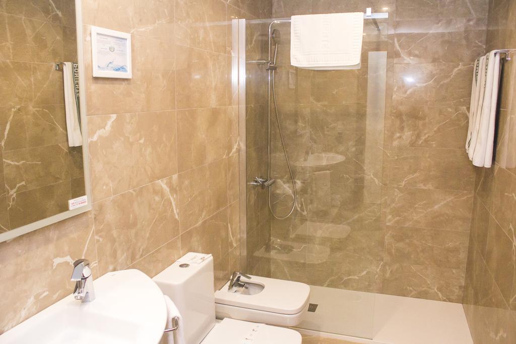 Hotel Playa Poniente กิฮอน ภายนอก รูปภาพ